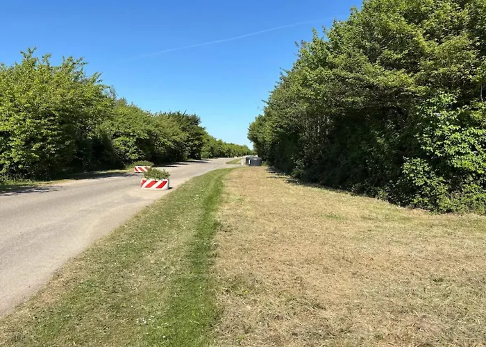 3 Person In Sydals-by Traum *