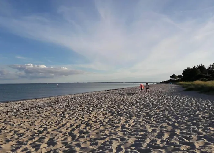 3 Person In Sydals-by Traum