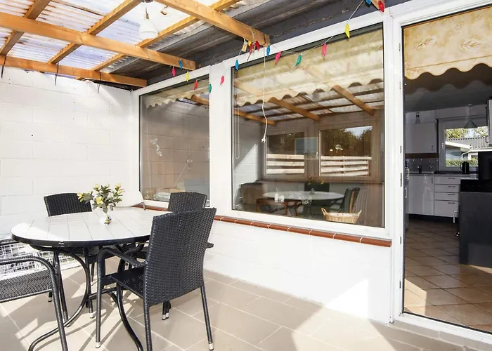 3 Person In Sydals-by Traum Nedre Lysabild